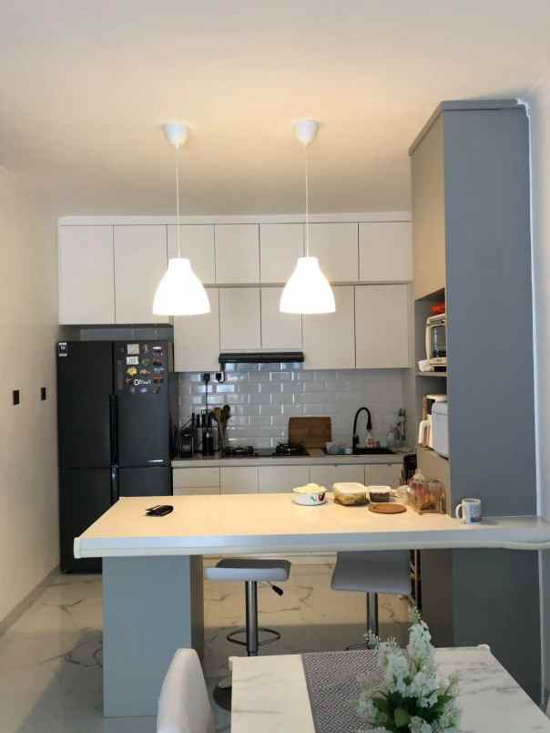 dijual rumah komplek bcs kelapa gading