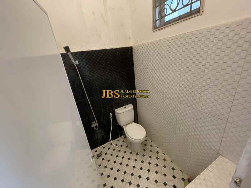 dijual rumah komplek citra wisata blok xii