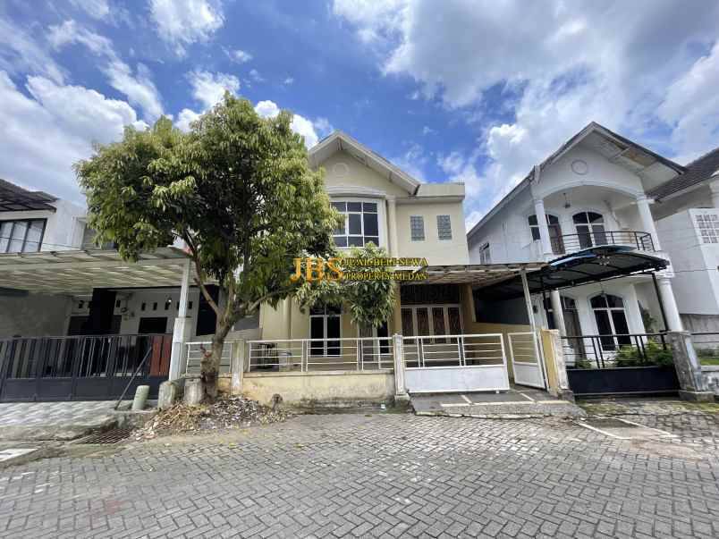 dijual rumah komplek citra wisata blok xii