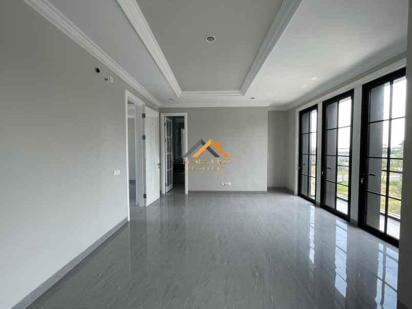 dijual rumah komplek citraland gama