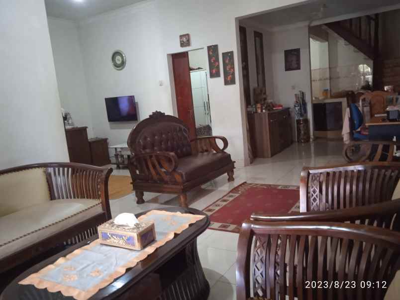 dijual rumah komplek gading tutuka 1