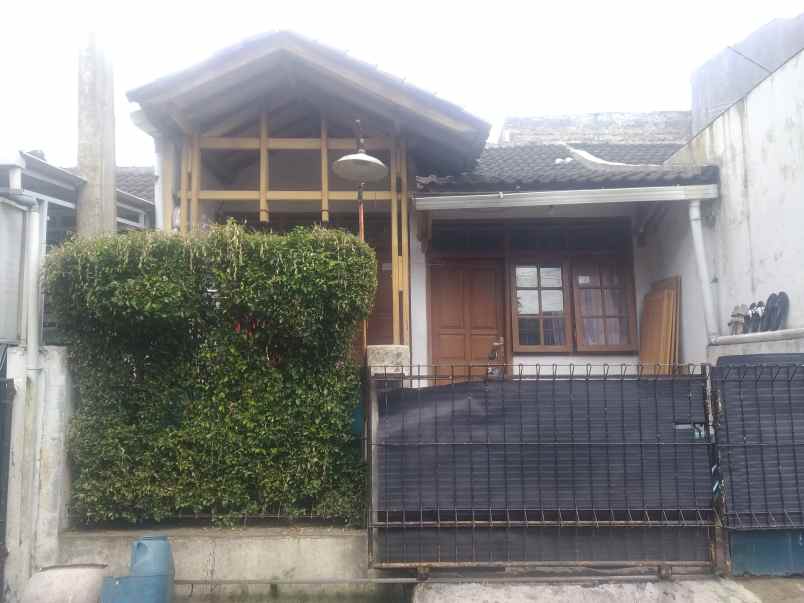 dijual rumah komplek gading tutuka 1