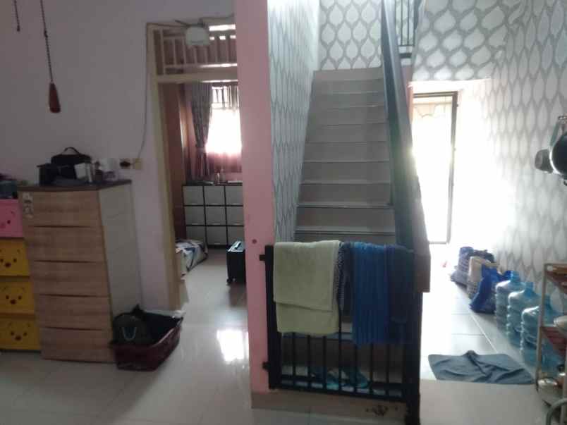 dijual rumah komplek pepabri