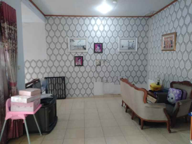 dijual rumah komplek pepabri