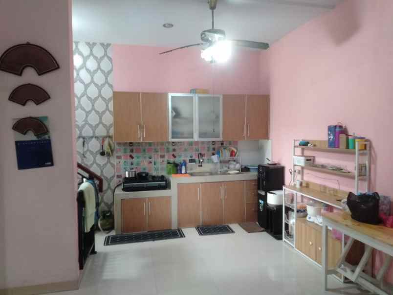 dijual rumah komplek pepabri