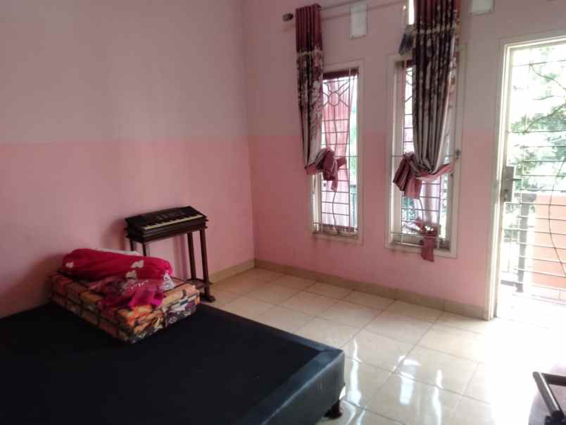 dijual rumah komplek pepabri
