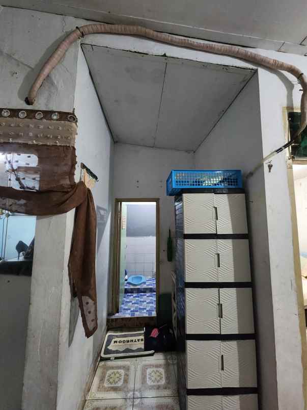 dijual rumah komplek perumahan duta