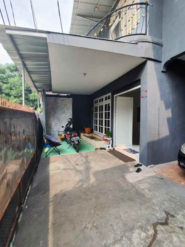 dijual rumah komplek pondok cipta