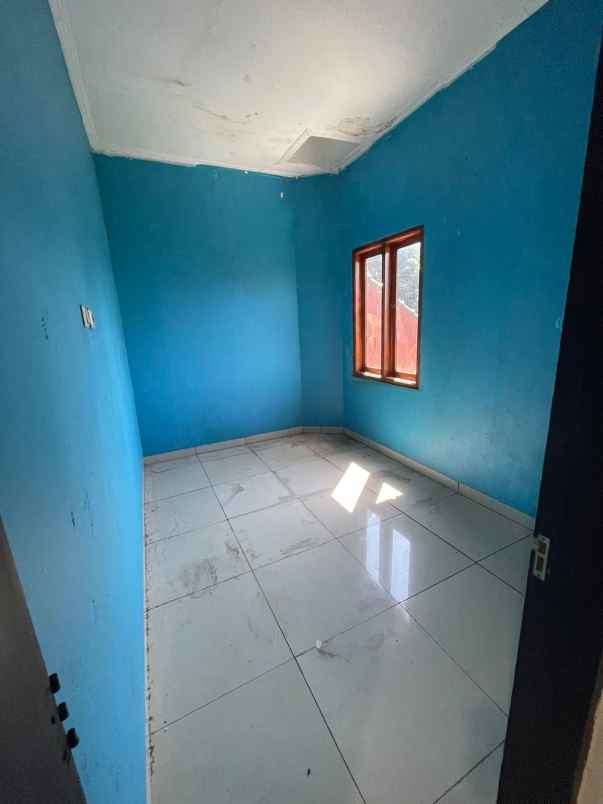 dijual rumah komplek propelat