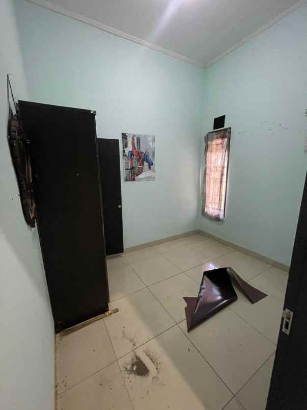 dijual rumah komplek propelat