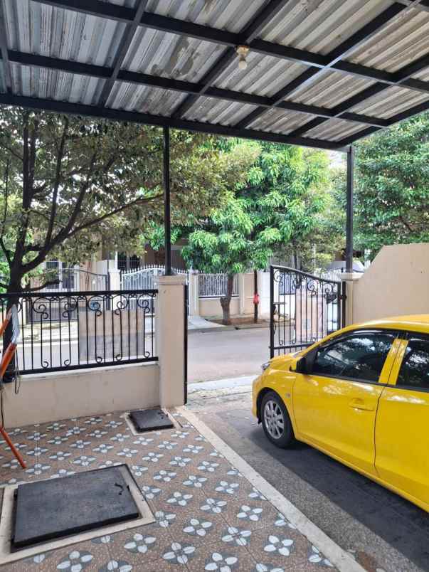 dijual rumah komplek royal residen pulo