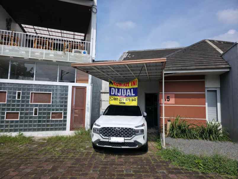 dijual rumah komplek selaras alexsa jl