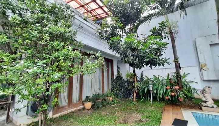 dijual rumah komplek taman radio dalam