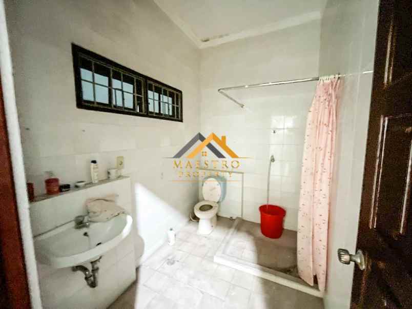 dijual rumah komplek villa polonia