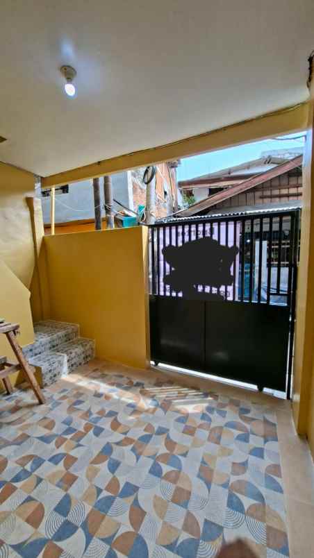 dijual rumah kos 11 kamar tidur sebrang roxy square
