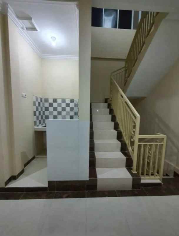 dijual rumah kost lokasi sigura gura kota malang