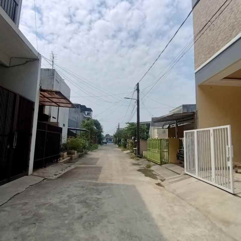 dijual rumah kota harapan indah bekasi