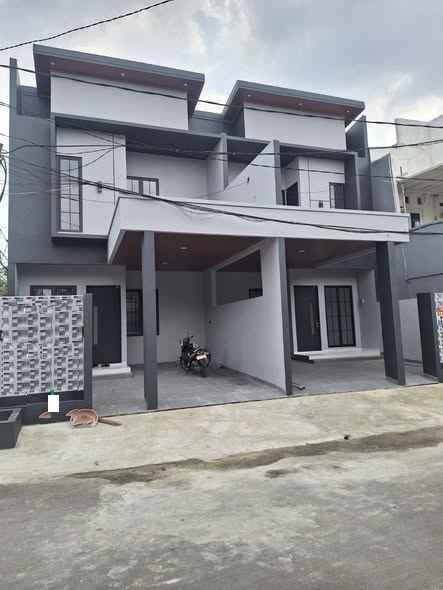 dijual rumah kota harapan indah bekasi