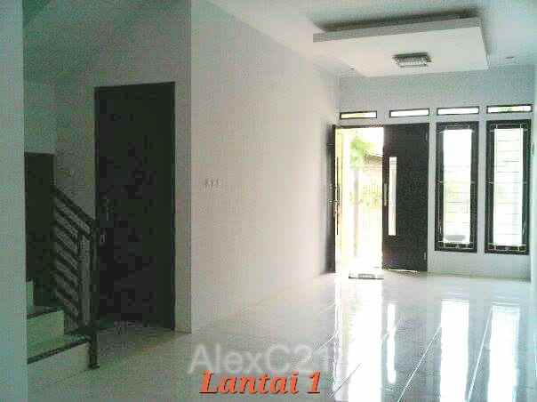 dijual rumah kreo