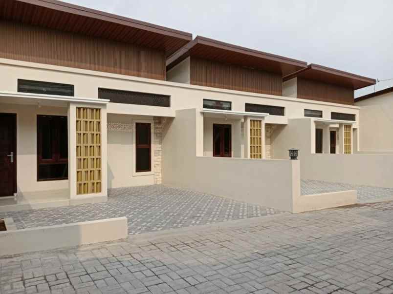 dijual rumah kujonsari purwomartani
