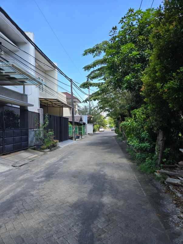 dijual rumah kutisari