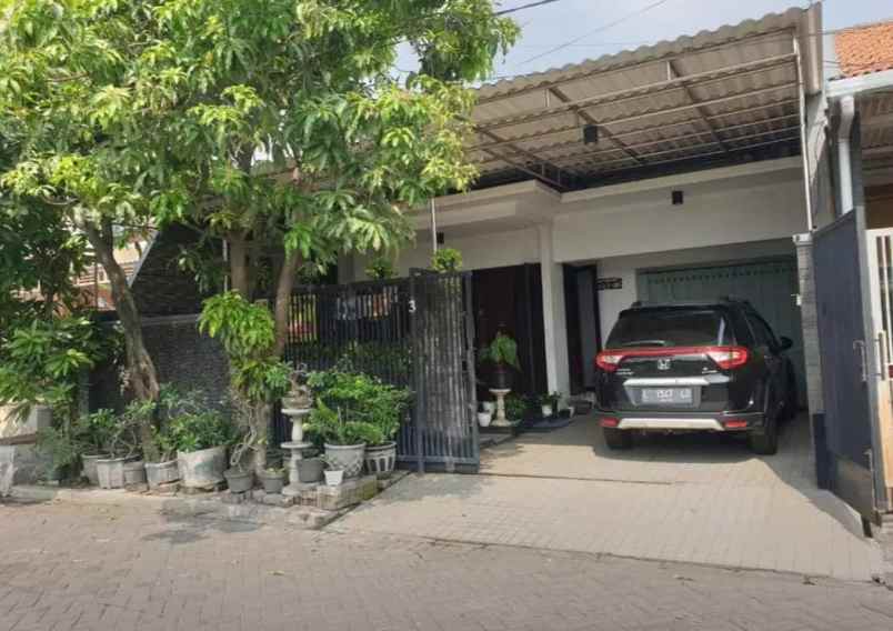 dijual rumah kutisari indah utara