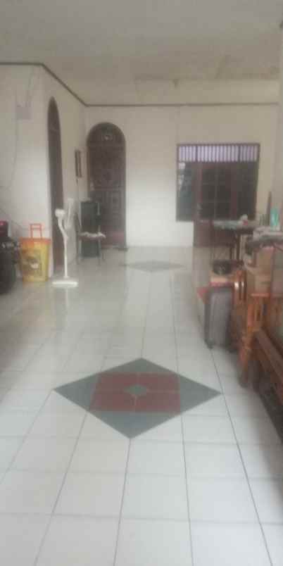 dijual rumah lama di galur johar baru jakarta pusat