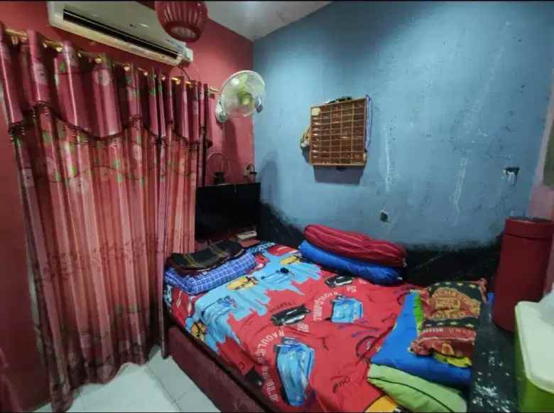 dijual rumah larangan selatan