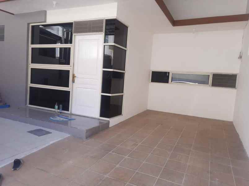 dijual rumah lebak