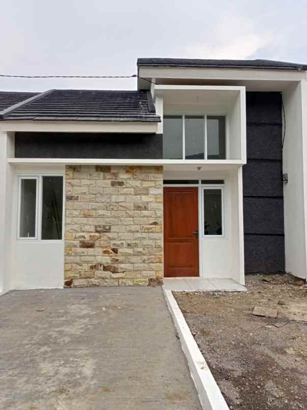 dijual rumah lebakwangi