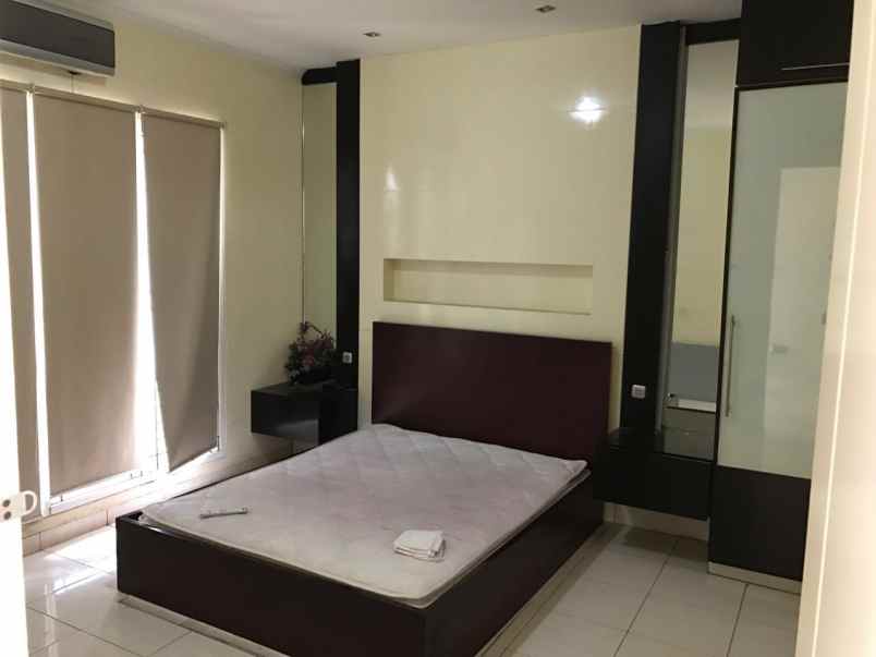 dijual rumah legenda wisata cibubur