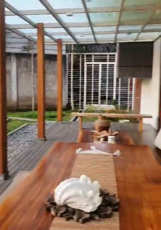 dijual rumah lembang