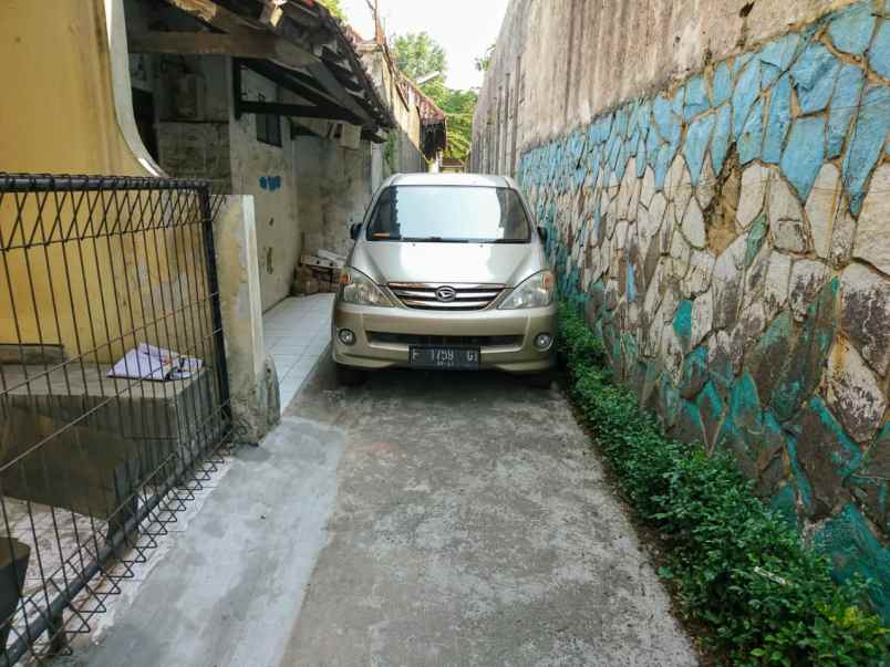 dijual rumah lokasi strategis di kota bandung