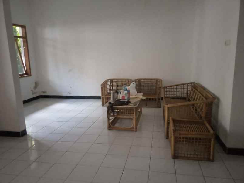 dijual rumah lokasi strategis di kota bandung