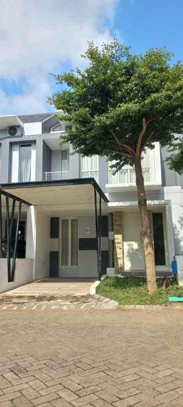 dijual rumah lowokwaru