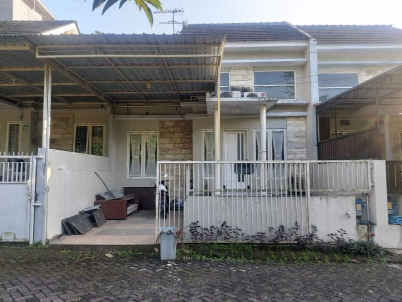 dijual rumah lowokwaru