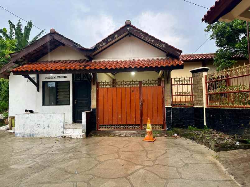 dijual rumah mampang