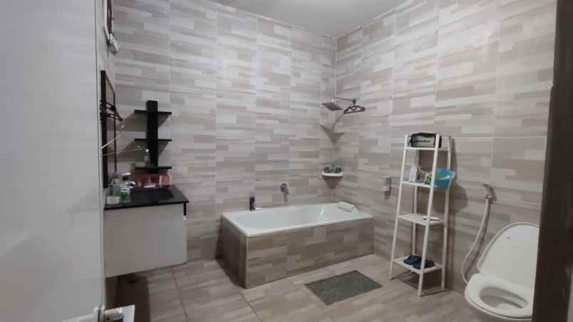 dijual rumah mangliawan wendit malang