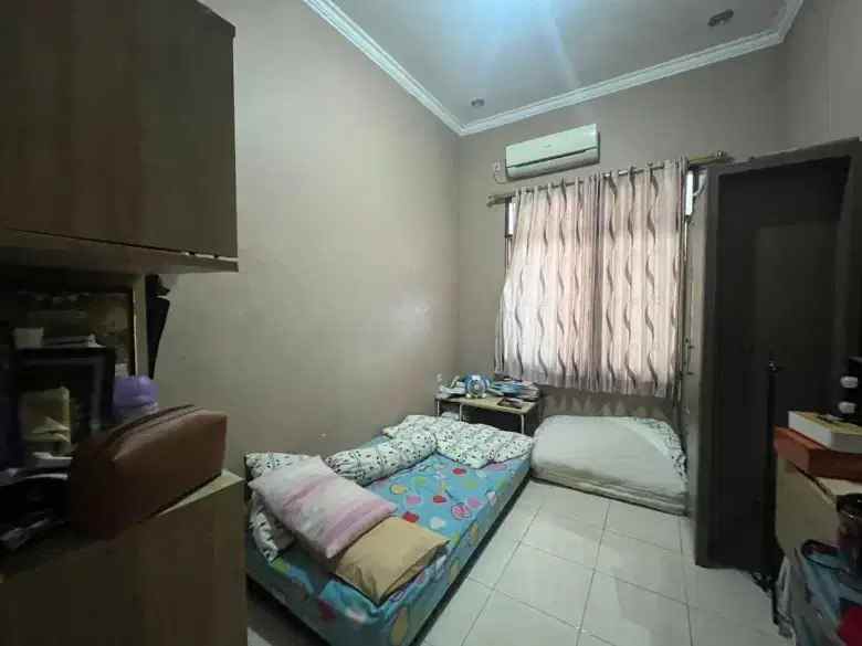 dijual rumah manyar indah