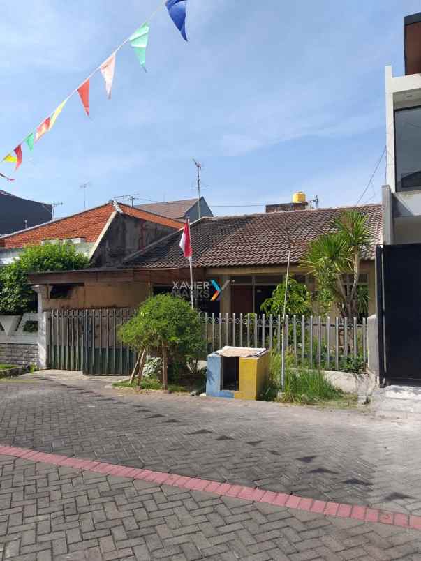 dijual rumah manyar jaya