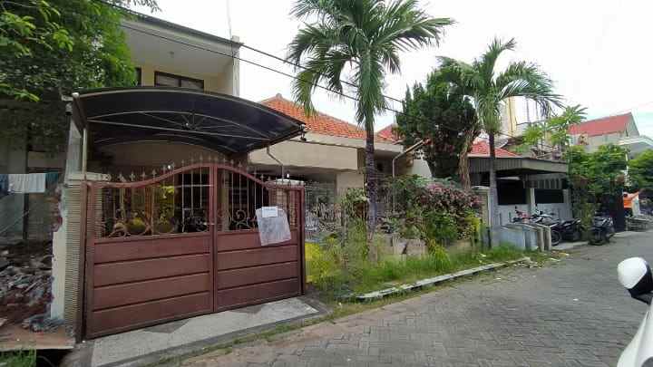 dijual rumah manyar tirtoasri