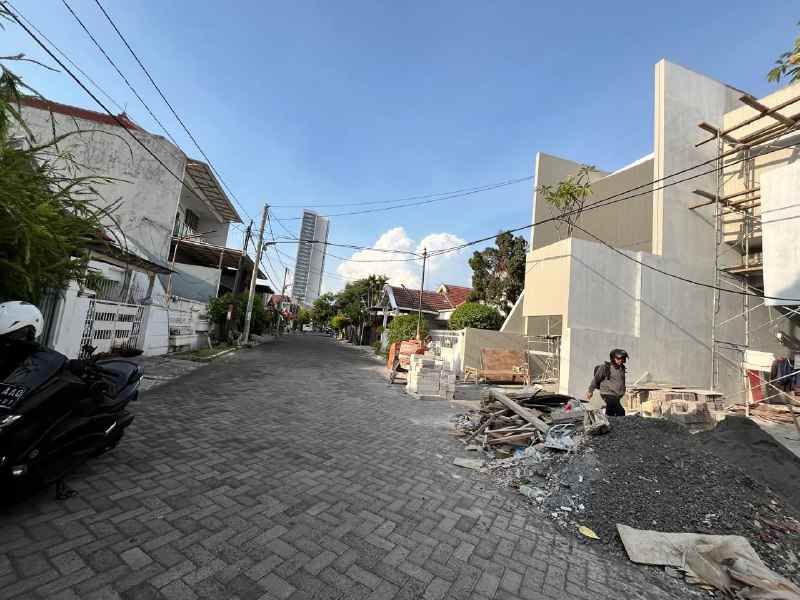 dijual rumah manyar tirtoasri