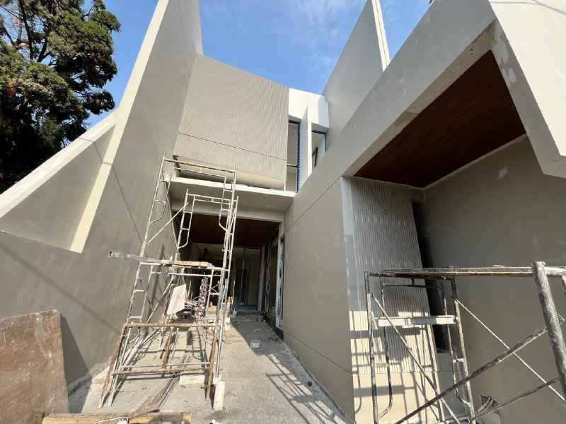 dijual rumah manyar tirtoasri