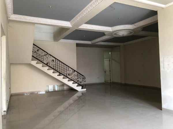 dijual rumah manyar tirtomoyo