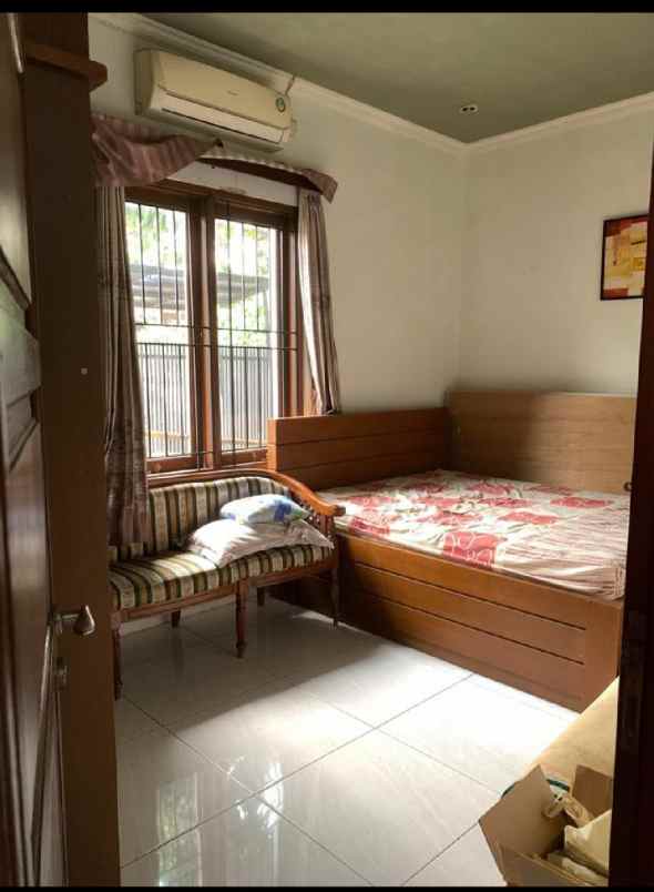 dijual rumah margahayu