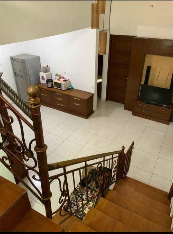 dijual rumah margahayu