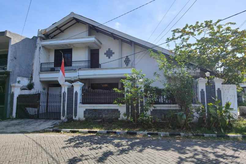 dijual rumah margorejo