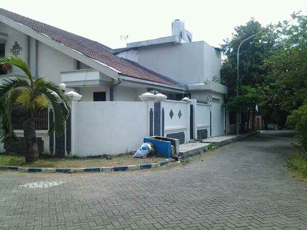 dijual rumah margorejo