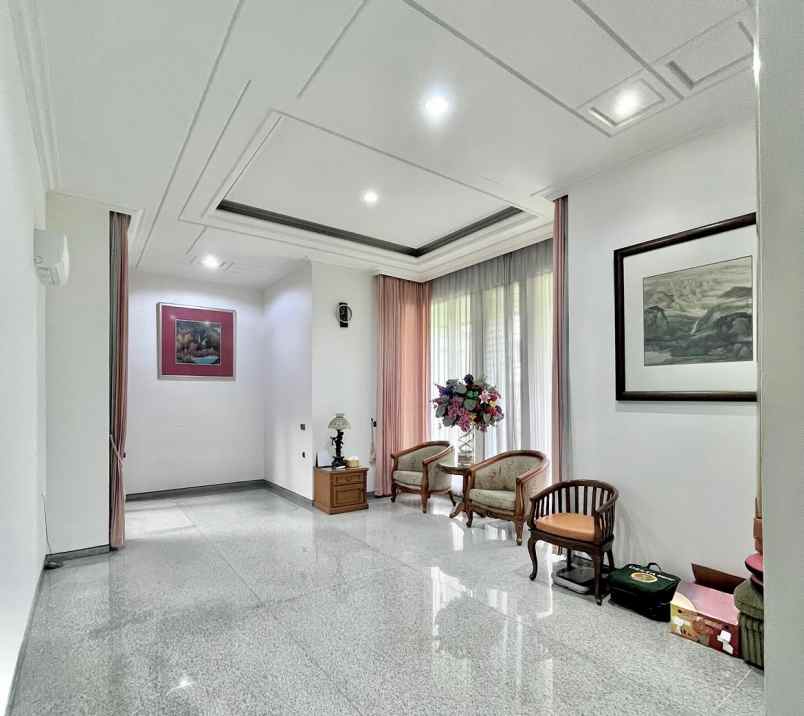 dijual rumah margorejo indah