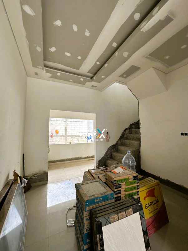 dijual rumah medokan sawah timur